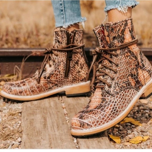 RARE Freebird Manchester Leather Combat Boots, Pink Snake - Picture 2 of 11